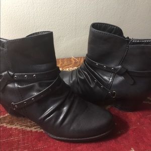 Baretrap boots